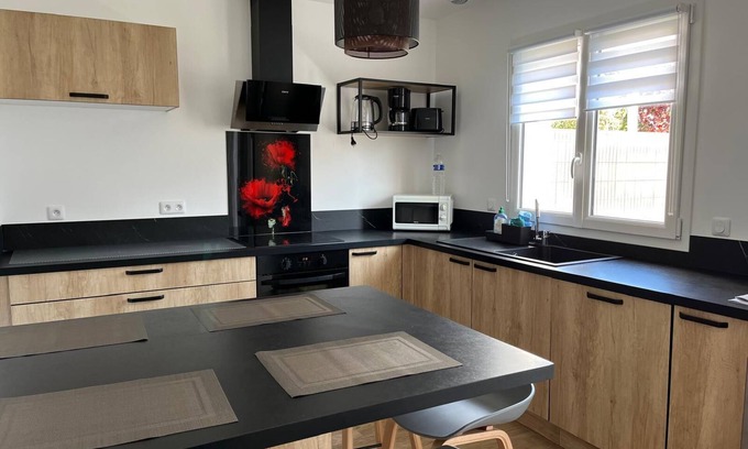 Pontault-Combault Maison | Maison neuve, moderne, familiale au calme, proche Disneyland Paris ou Paris.