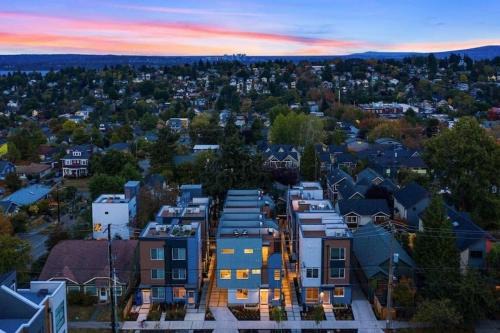 Mann Maison | New modern Nordic style home, View, Rooftop deck