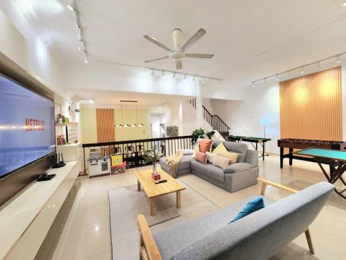 SS 2 Maison | NEW! Petaling Jaya SS2 Landed Home for up to 19 Pax with 5bedroom 4Bath