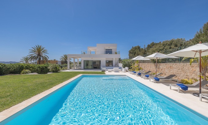 Ibiza Town Villa | Nouvelle propriété vue sur la mer 1km de la ville et plage