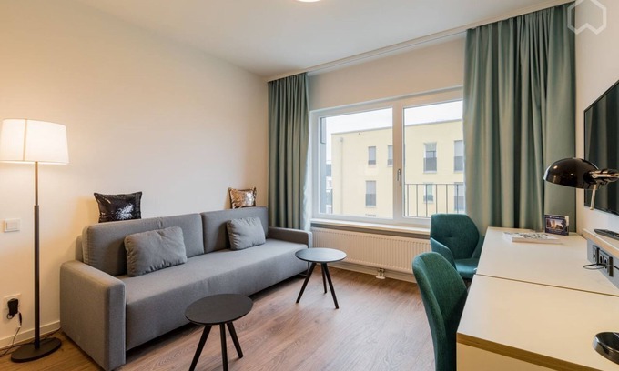 Mitte Appartement | New quiet luxury micro-apartment near Hauptbahnhof / Mitte /