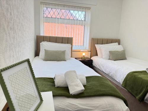 Newark Maison | NEW refurbished Luxurious home with great transport links