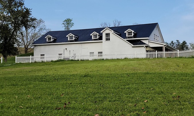 Beckwith Maison | New River Gorge National Park 4 Bedroom 2 Bathroom