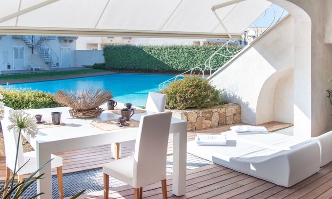 Palau Maison | Nouvelle maison en bord de mer avec piscine