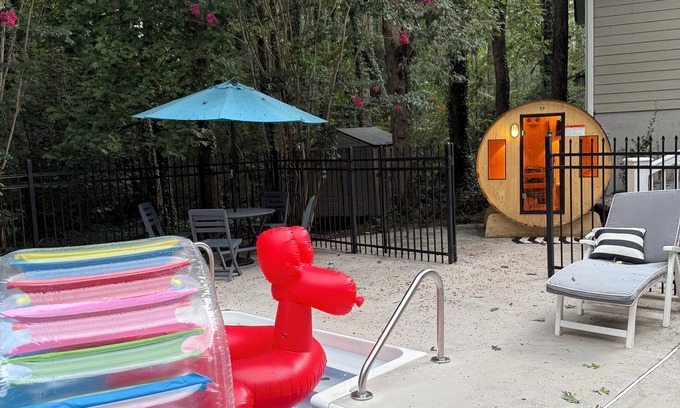 Royal Pines Maison | NEW! Sleeps up to 18, Games, Sauna, Pool, Spa, Fire Pit- South of Asheville