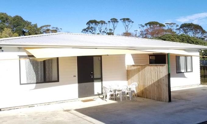Pakuranga Maison | New Smart Home Nearby Plaza