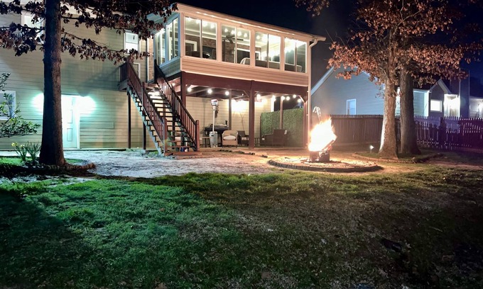Macon Maison | NEW! Spacious & kid friendly - great for the whole fam! Close to everything!