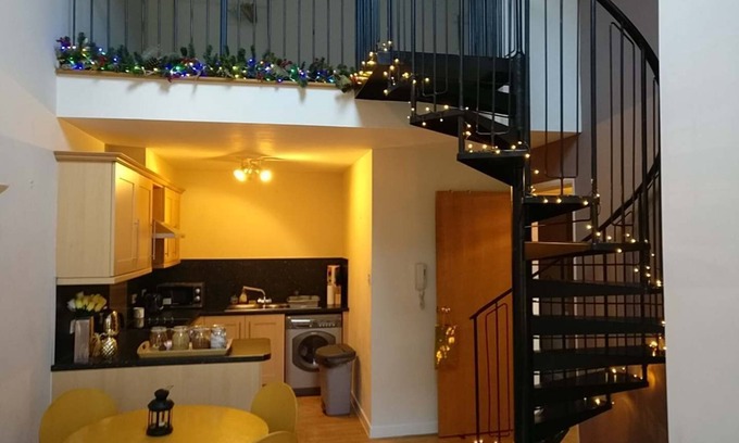 Birmingham City Centre Appartement | ☆New Spacious Mezzanine-Level Penthouse + Parking☆