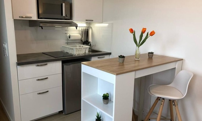 Adamville Appartement | New studio 2 person , Paris , next to Disney and transports