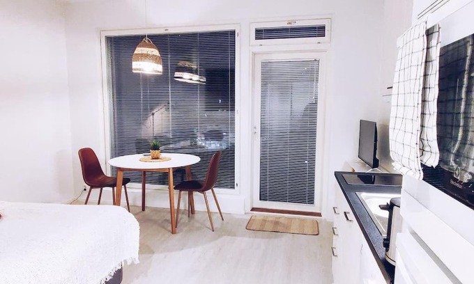 Vantaa Appartement | New Studio Ruby near Helsinki Airport in Kivistö