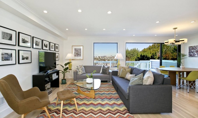 Dolores Heights Appartement | TOUT NEUF spacieuse 2 BR, 2 1/2 BA avec des vues panoramiques. Bail mensuel flexible