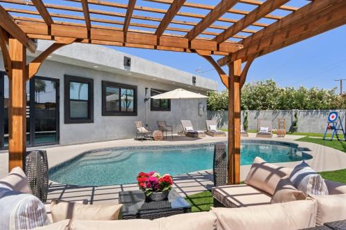 Papago Parkway Maison | NEW The Mane Event by PaseoHomesAZ-Opt Heated Pool