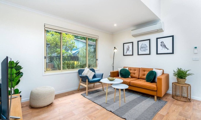 Dickson Appartement | New to VRBO: Peaceful 1BR Courtyard Unit in quiet Dickson