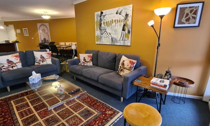 City East Appartement | New to VRBO: Stunning 2BR Apt in the Heart of Canberra City