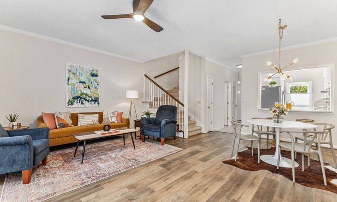 Columbus Maison | NEW Trendy Midtown Vibes Townhouse, Fenced Yard