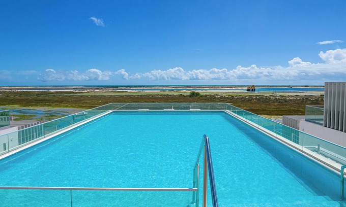Fuseta Copropriété | New two-bedroom apartment near the estuary and the beach. Less than 5 minutes' walk from everything!