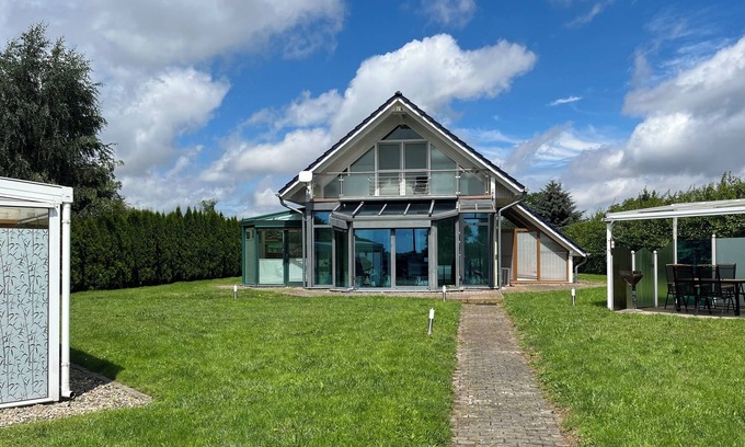Laage Maison | New vacation home 125sqm glass house to slow down