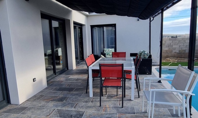 Peret Villa | VILLA NEUVE ENTRE MER ET CAMPAGNE