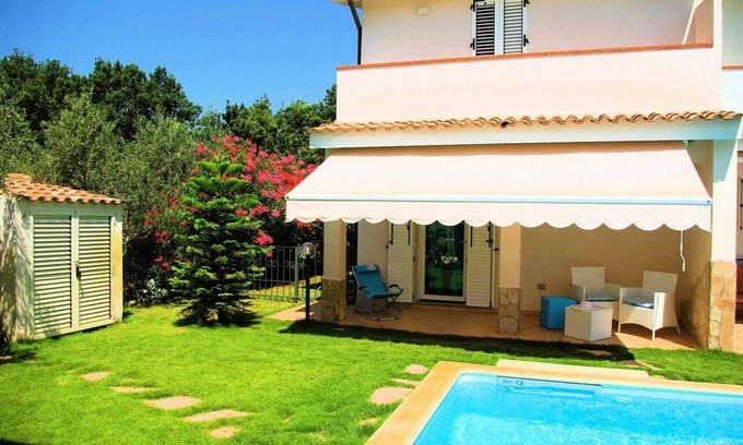 Is Solinas Maison | Noveau! JOLIE PETIT VILLA, avec JARDIN et PISCINE