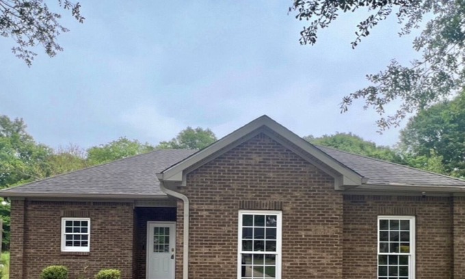 Selma Maison | Newer Built 4 Bedroom Home!