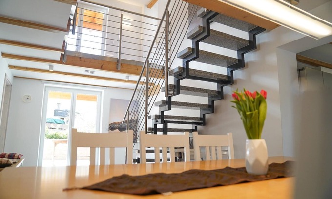 Regenhutte Appartement | Newly built loft with private outdoor seating area and balcony