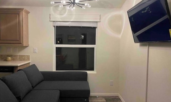 Stockton Maison | Newly Built 2-Bedroom Home with Free Parking