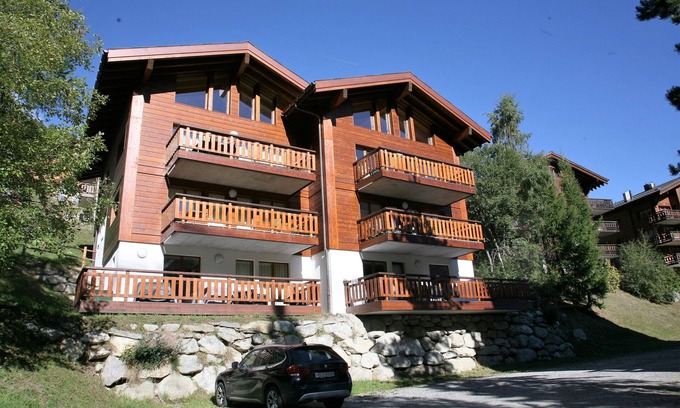 Grimentz Appartement | Nouvellement construit Apt. Dans le style traditionnel suisse