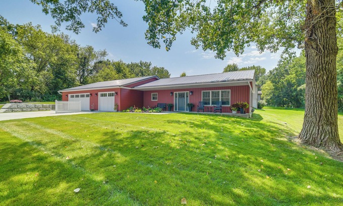 Morrison Maison | Newly Built Home Near Morrison Rockwood State Park