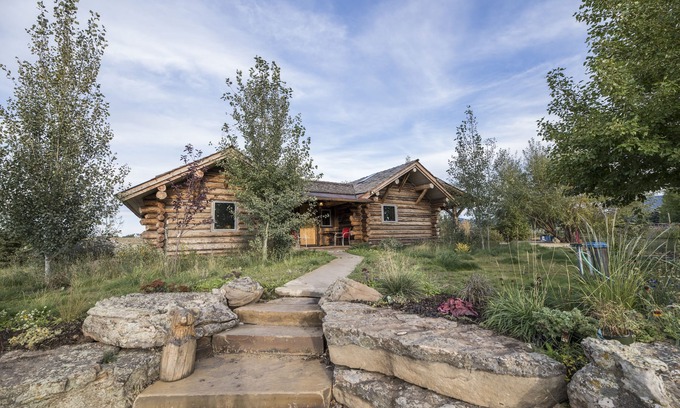 Bozeman Cabine | Cabine en bois rond nouvellement construite