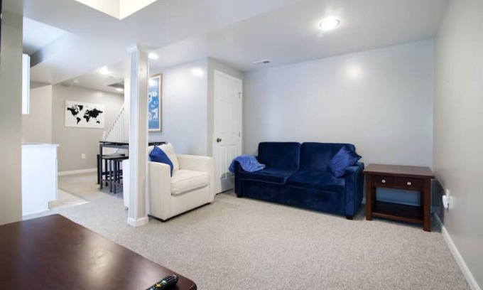 Brightwood Park Appartement | 1br neuf à Petworth, parking et cour.