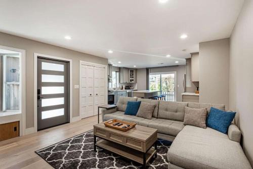 Cupertino Maison | Newly Rebuilt Ultra Clean Designer Home
