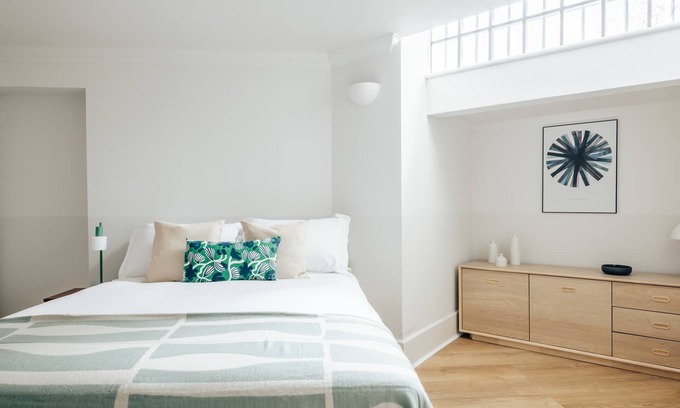 Vincent Square Appartement | Newly Refurbished 2BD LG Apartment