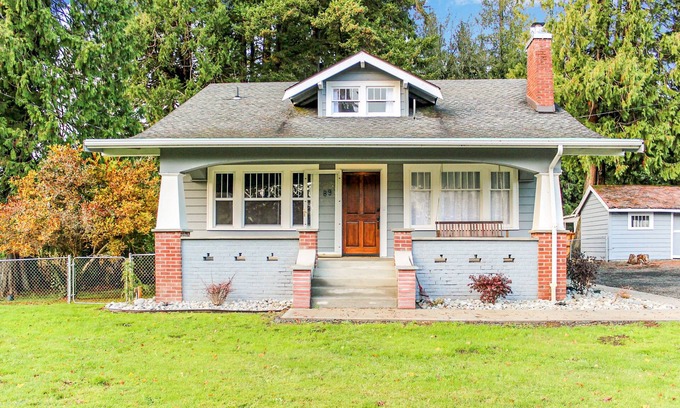 Aberdeen Maison | Newly Remodeled Craftsman on 1 acre! Come relax and enjoy some small town living