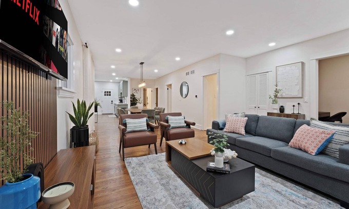 Elmhurst Maison | Newly Remodeled Home w/Game Room & Amazing Yard