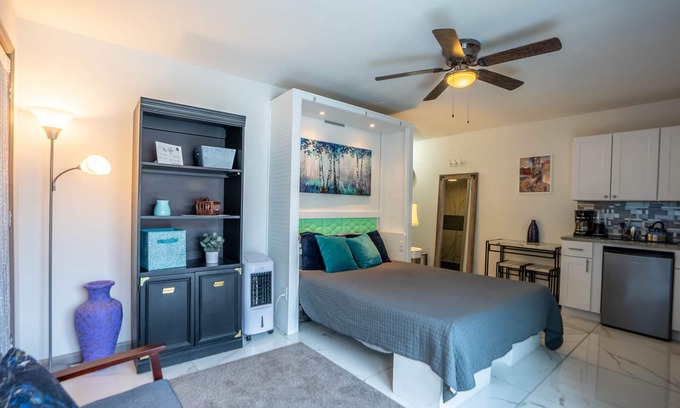 Paradise Lakes Appartement | Newly Remodeled Studio M4-S @ Paradise Lakes Clothing Optional Resort