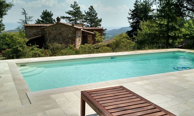 Anghiari Autre | Nouvellement rénové 18ème siècle Hilltop Villa avec 6 Bains, Piscine, Wifi