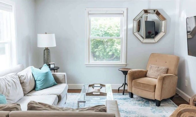 Fifth Ward Maison | Newly Renovated 2BR/1BA | Walk to Beach & Thames