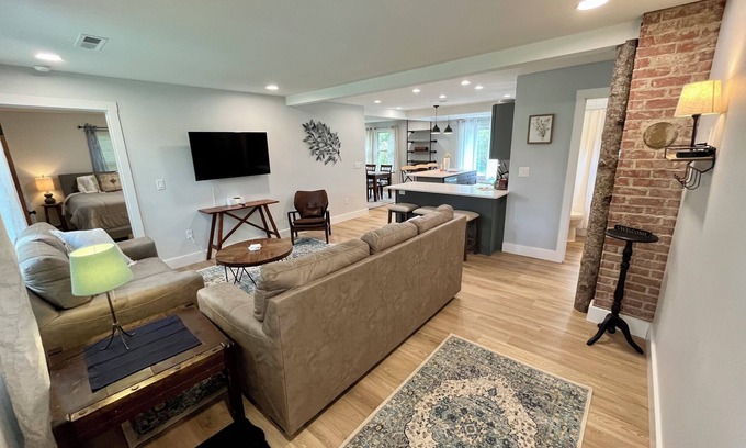 Blacksburg Maison | Newly Renovated, Conveniently Located Blacksburg Home