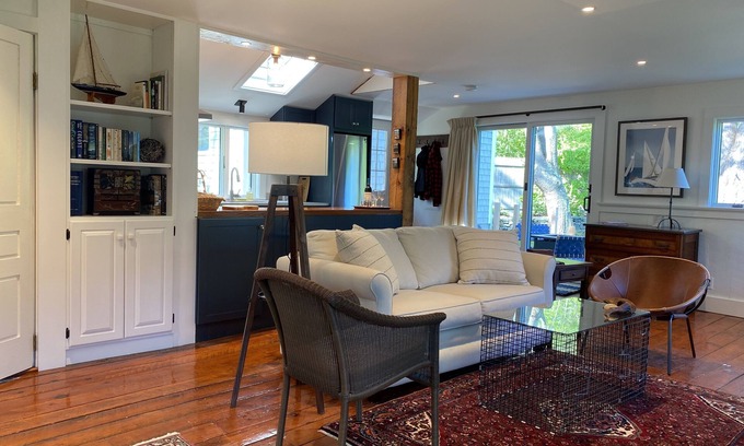Kittery Point Maison | Newly Renovated Cottage with views of Barter's Creek