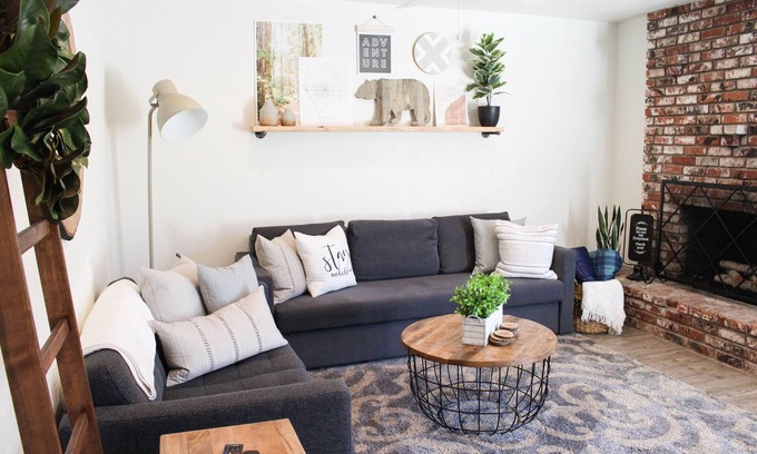 Visalia Copropriété | Récemment rénové! Condo confortable dans un quartier calme et sûr près de Sequoia Park
