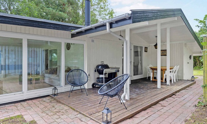Faxe Ladeplads Maison | Newly renovated holiday home in the forest
