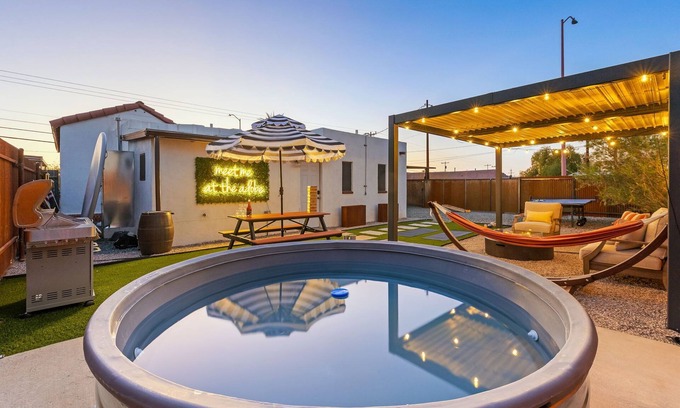Santa Rita Park Maison | Newly Renovated Downtown Adobe Oasis w/ Pool, BBQ, Firepit, Games