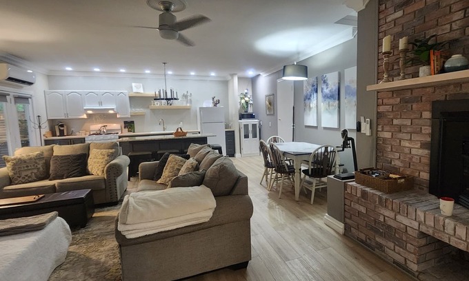 Harwich Maison | Newly Renovated, Farmhouse Kitchen Suite, Full Amentities on Private Setting!