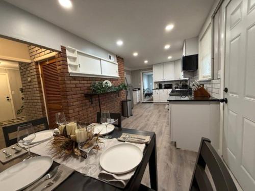 Allen Park Maison | Newly Renovated Gem Fenced Backyard 2 Full Baths