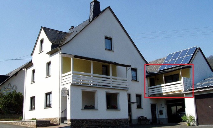 Briedern Appartement | Newly renovated (in 2020) vacation apartment, 4 p., with a great view of the Moselle valley