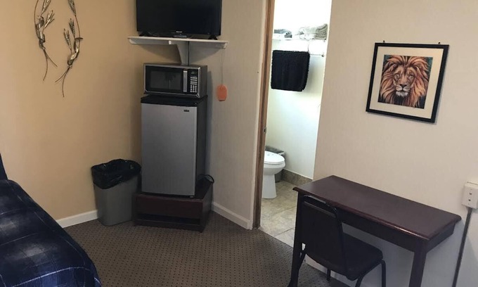 Fairmont Hôtel | Newly Renovated Motel