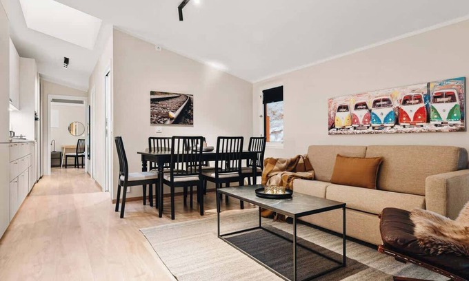 Bergen City Centre Maison | Newly Renovated Strandgaten Apartments for All Groups
