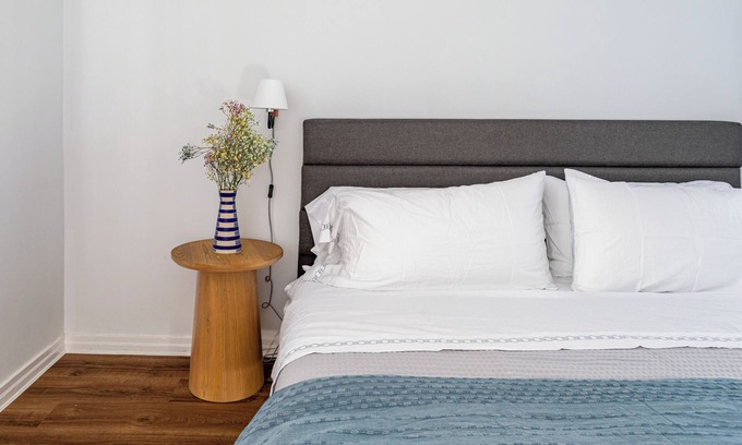 Kew Gardens Hills Maison | Newly renovated townhome with AC in Queens