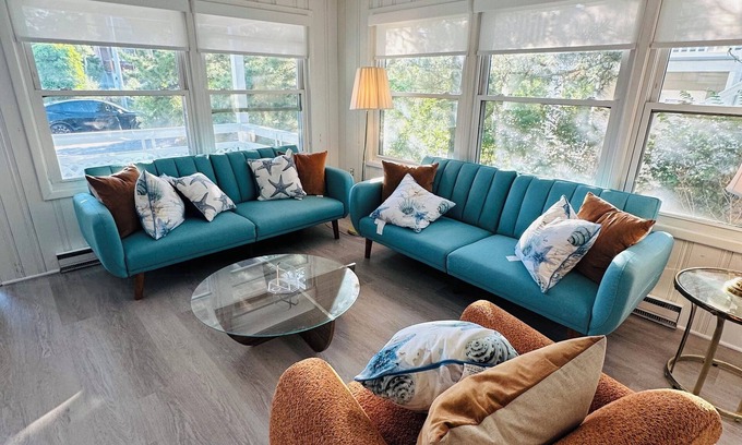 Barnegat Light Maison | Newly Renovated Beach Block 3 Bedroom 1st Floor Duplex