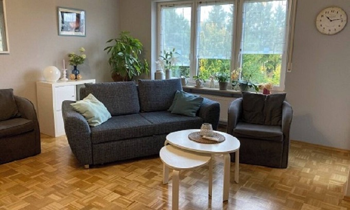 Uettingen Appartement | Bel emplacement, appartement nouvellement meublé sur la Route romantique